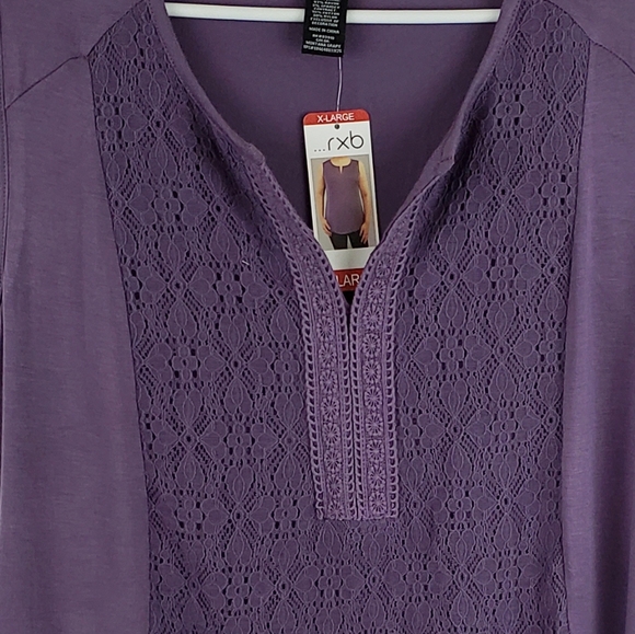 RXB sleeveless tank w/lace crochet - Picture 3 of 3